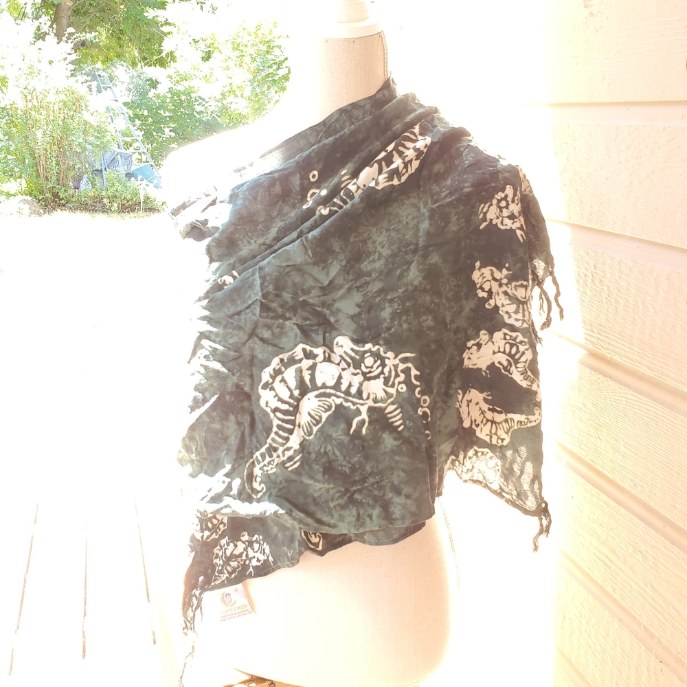 Scarf, summer wrap, seahorses, green